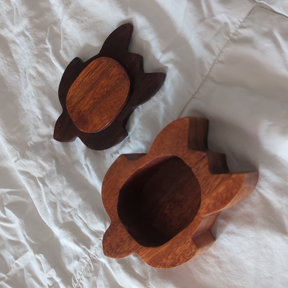 Wooden Turtle Box - Picture 2 of 8